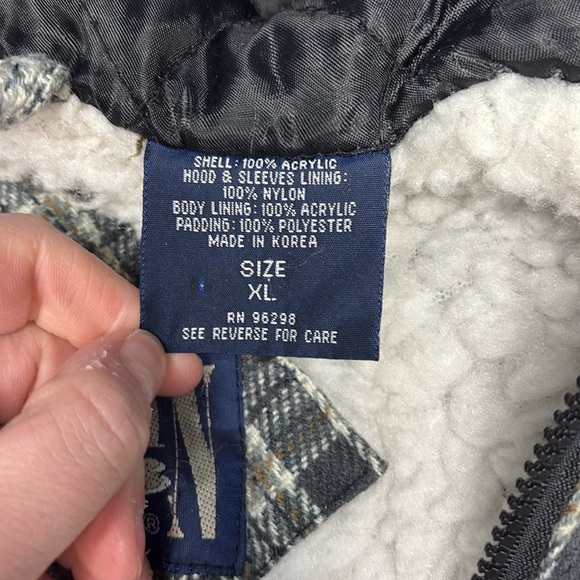 Mountain Club Men's Black and Gray Plaid Fleece jacket size XL - Picture 4 of 4